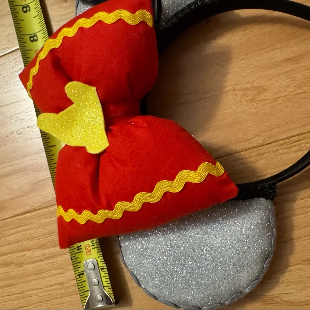 NEW! Dumbo the Flying Elephant inspired ears - Picture 3 of 3